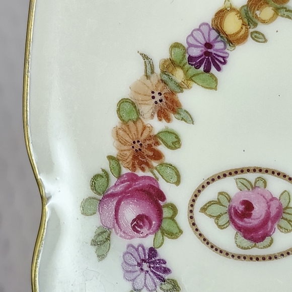 Antique Dresden Dinner Plate Dresden Bavaria Schumann Crown Wildflowers red - Picture 10 of 12